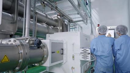 杨金玉董事长莅临海洋之星佛山工厂考察指导，重点关注环保设备运行与升级